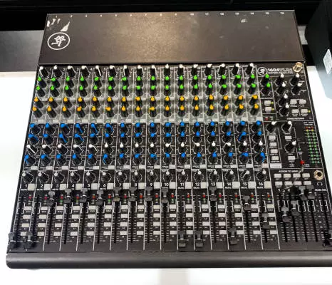 Mackie - 1604-VLZ4 16-Channel Compact 4-Bus Mixer 2
